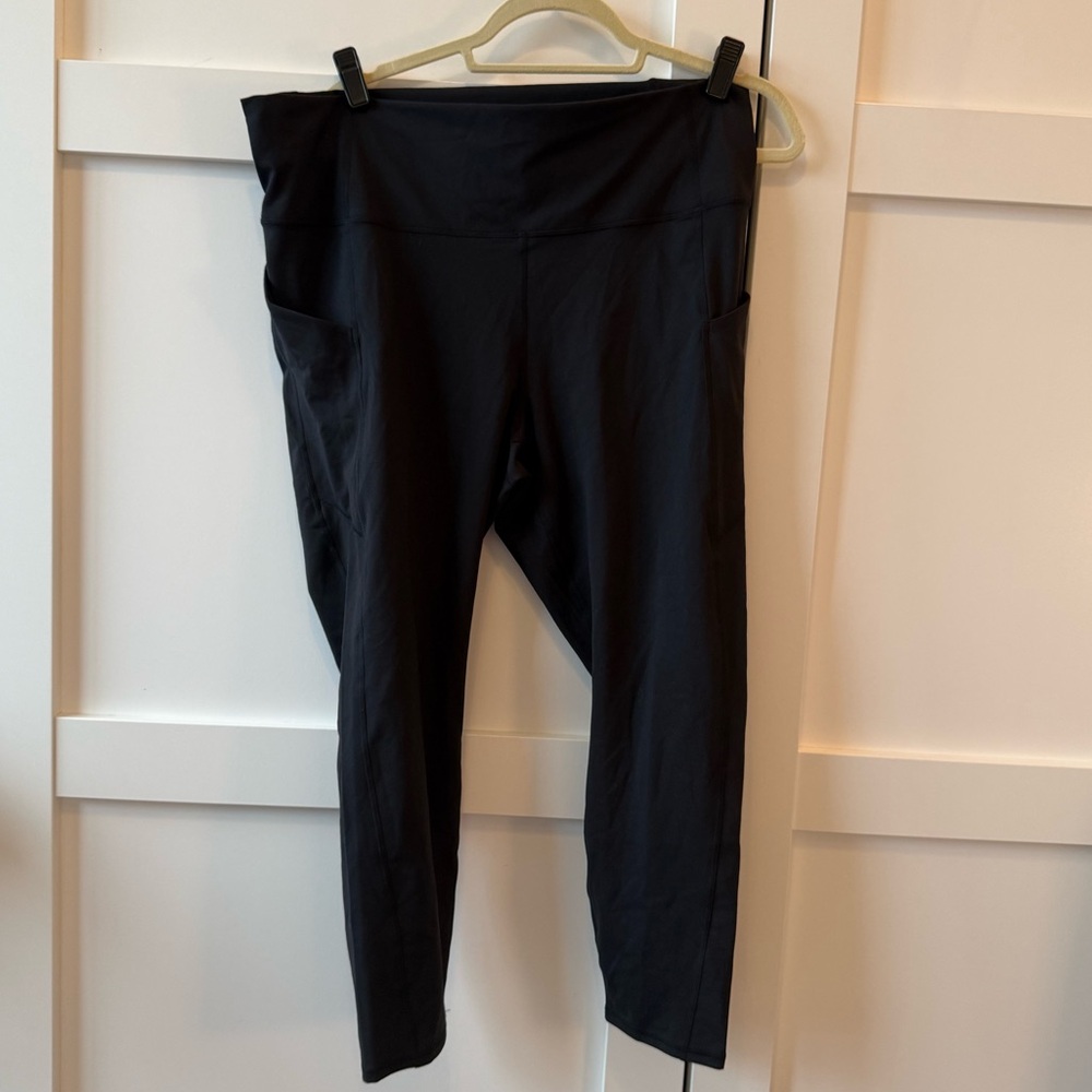 Fabletics PureLuxe Dark Leggings